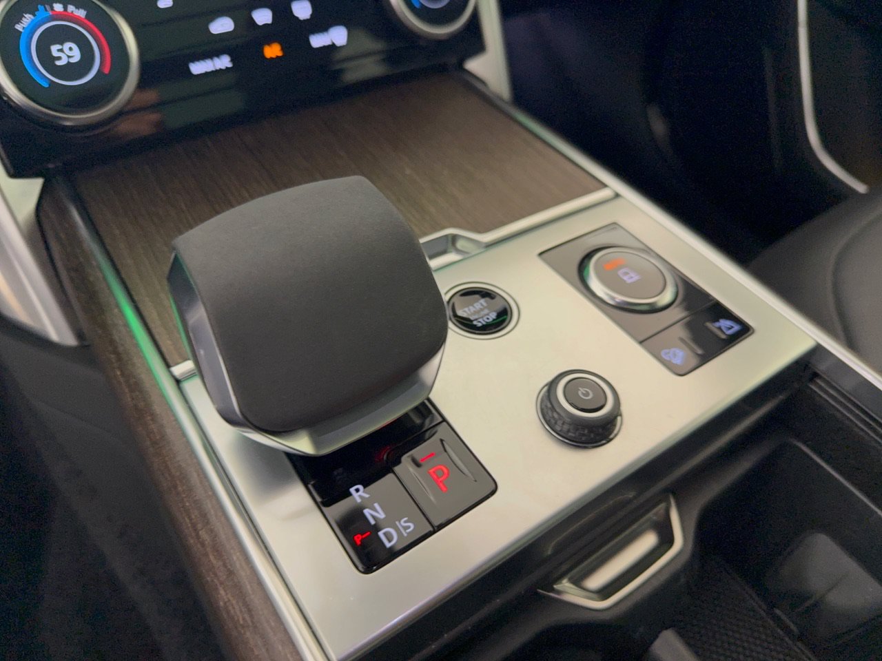 Certified 2023 Land Rover Range Rover SE AWD/4WD image 21