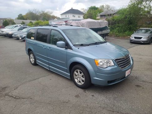 Used 2008 Chrysler Town & Country Touring w/ Trailer Tow Group FWD image 10
