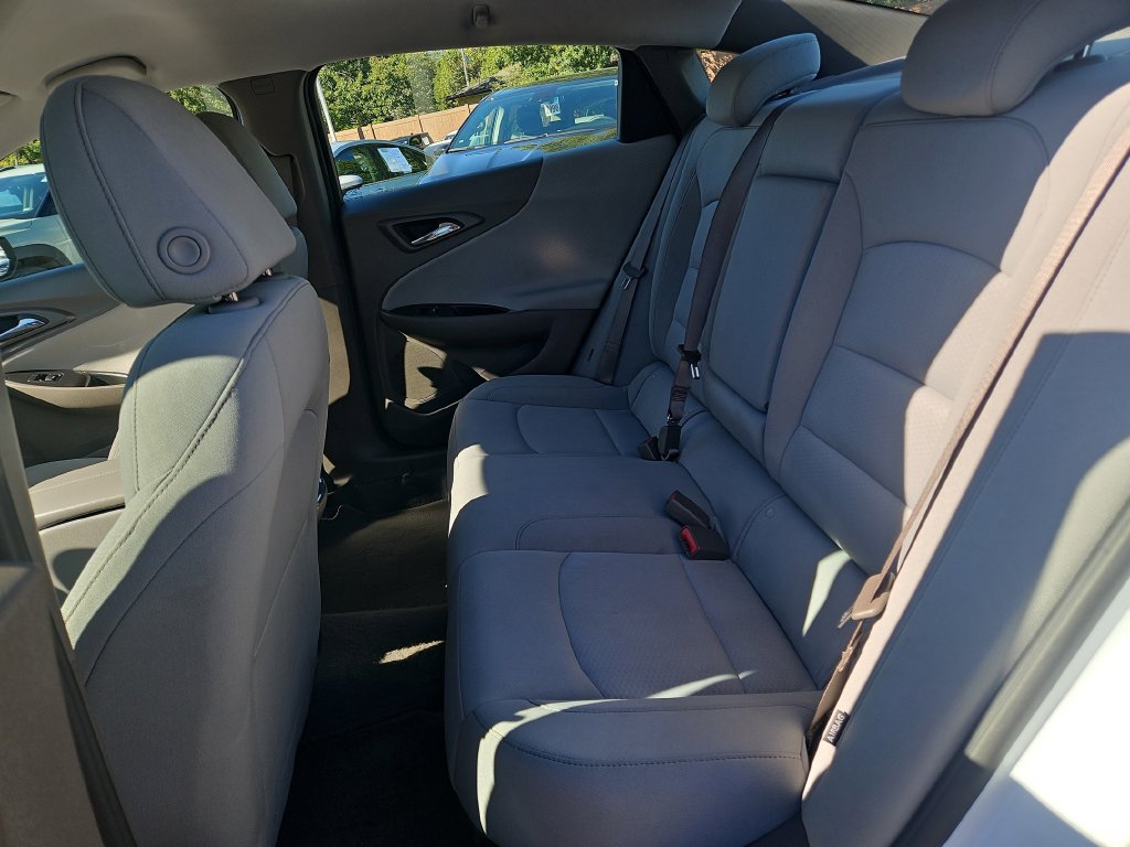 Used 2025 Chevrolet Malibu LT FWD image 16
