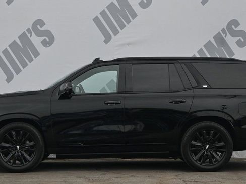 Used 2022 Cadillac Escalade Sport Platinum w/ Heavy-Duty Trailer Package image 6