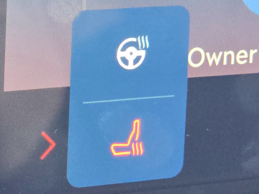 Used 2026 Lincoln Aviator AWD image 6