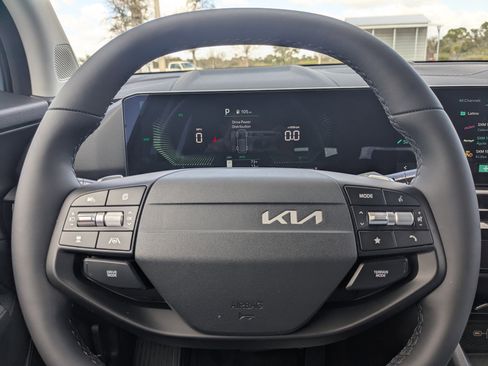 New 2026 Kia Sportage S image 28