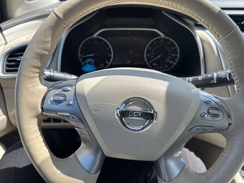 Used 2018 Nissan Murano SL w/ Moonroof Package AWD/4WD image 7