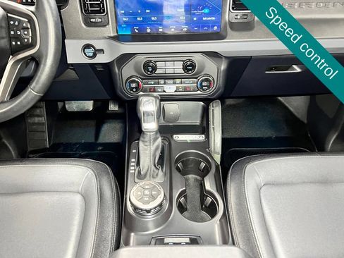Used 2024 Ford Bronco Everglades AWD/4WD image 10