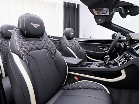 Used 2024 Bentley Continental GT Speed image 49