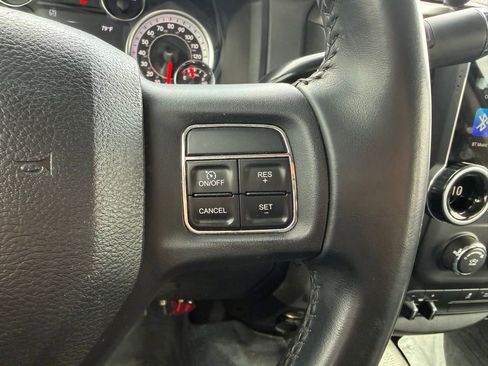 Used 2018 RAM 3500 SLT w/ Luxury Group image 18