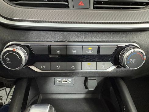 Used 2024 Nissan Altima 2.5 SR image 21