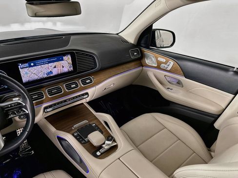 Certified 2025 Mercedes-Benz GLS 450 4MATIC image 24