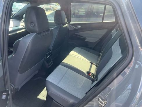 Used 2023 Volkswagen ID.4 Pro AWD/4WD image 4