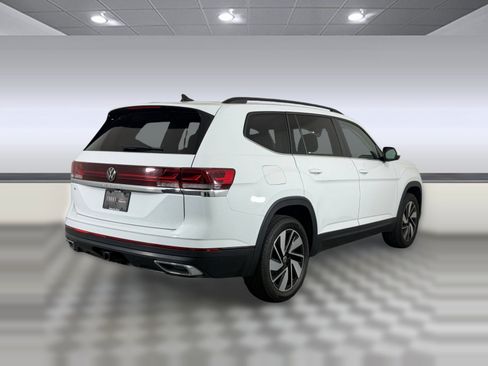 Used 2024 Volkswagen Atlas SE FWD image 9
