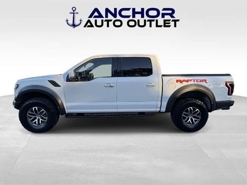Used 2018 Ford F150 Raptor w/ Equipment Group 802A Luxury image 5