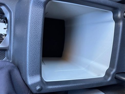 Used 2023 Volkswagen Taos S image 27