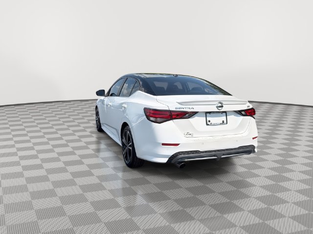 Used 2022 Nissan Sentra SR FWD image 9