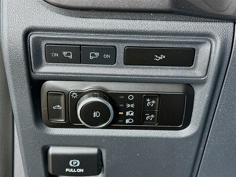 Used 2023 Ford F150 XLT w/ Equipment Group 302A High image 17