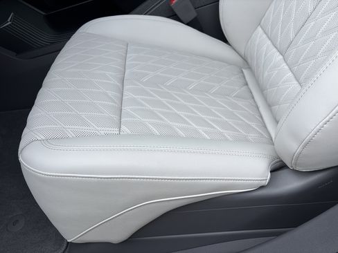 New 2026 Cadillac Escalade IQL Luxury image 30