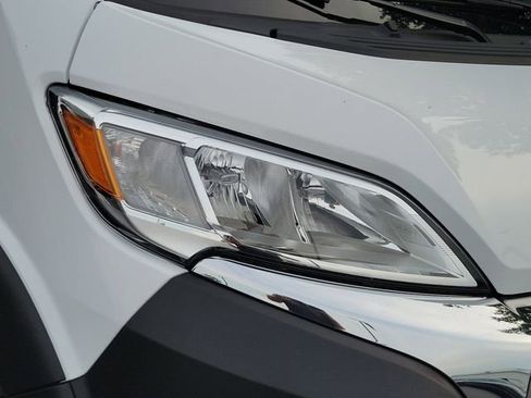 Used 2025 RAM ProMaster 2500 w/ U-Haul Equipment Group FWD image 7