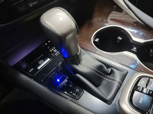 Used 2019 Lexus RX 350 AWD w/ Navigation Package image 27