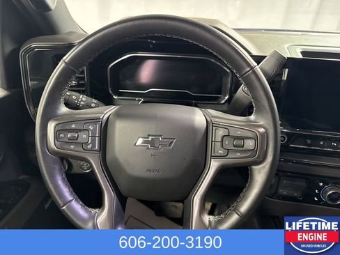 Used 2024 Chevrolet Silverado 2500 ZR2 w/ Technology Package image 23