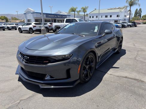 Used 2021 Chevrolet Camaro LT w/ RS Package RWD image 4