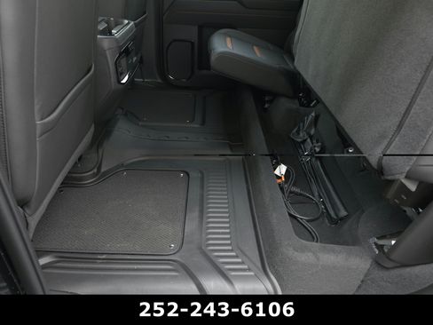Used 2026 GMC Sierra 1500 AT4 w/ AT4 Premium Package AWD/4WD image 31