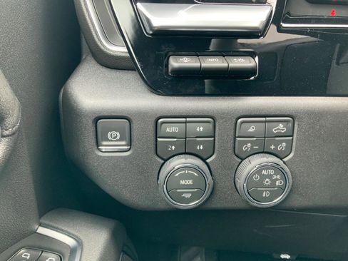 New 2026 Chevrolet Silverado 2500 High Country w/ High Country Premium Package AWD/4WD image 28