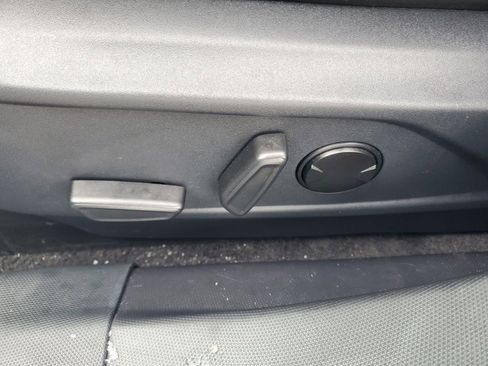 Used 2021 Ford Mustang Mach-E GT image 28