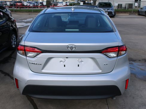 Used 2025 Toyota Corolla LE FWD image 7