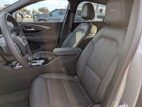 New 2026 Buick Envista Avenir image 18