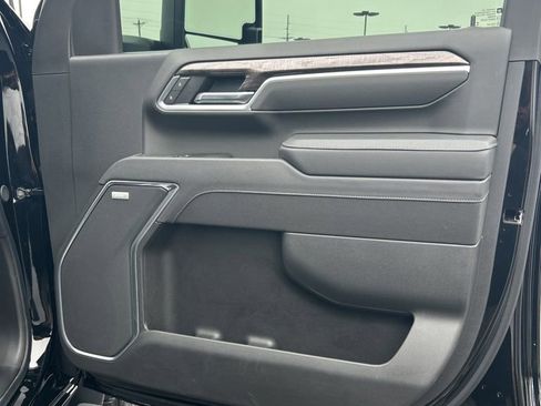 Used 2025 Chevrolet Silverado 2500 LTZ w/ Trail Boss Package image 70