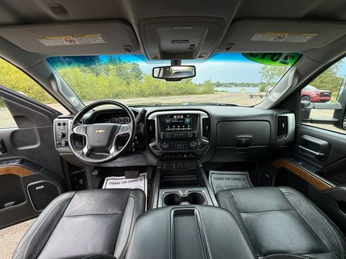 Used 2015 Chevrolet Silverado 2500 LTZ w/ Duramax Plus Package AWD/4WD image 13