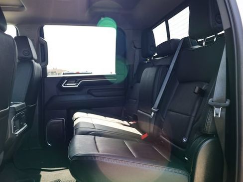 Used 2025 GMC Sierra 2500 Denali AWD/4WD image 8