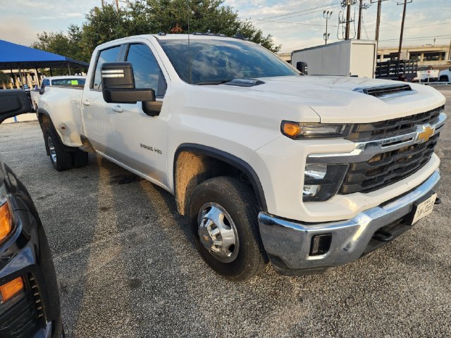 Used 2024 Chevrolet Silverado 3500 LT w/ Safety Package AWD/4WD image 1