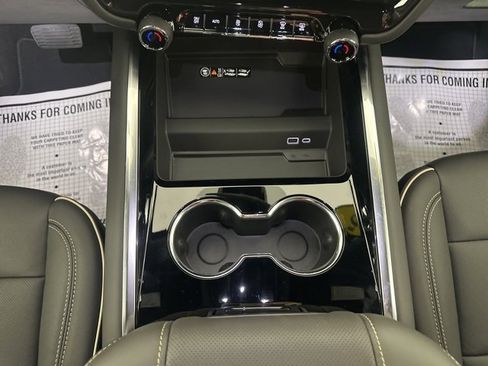 New 2025 Chevrolet Tahoe Premier image 15