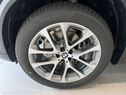 New 2026 BMW X5 xDrive40i AWD/4WD image 8