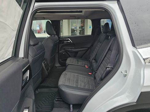 New 2026 Mitsubishi Outlander Trail Edition image 13