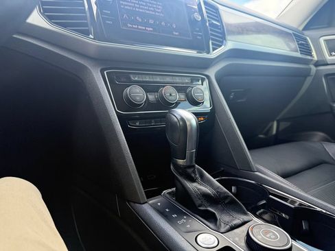 Used 2019 Volkswagen Atlas SEL Premium AWD/4WD image 15