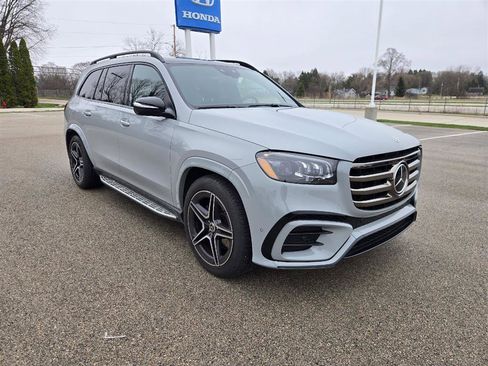 Used 2024 Mercedes-Benz GLS 450 4MATIC image 20