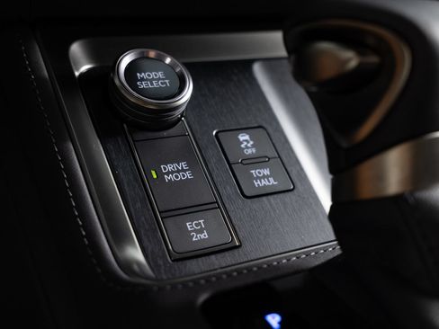 Used 2026 Lexus GX 550 w/ Accessory Package (ZB) AWD/4WD image 44