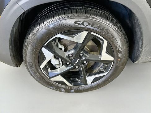 Certified 2025 Kia Seltos S AWD/4WD image 12