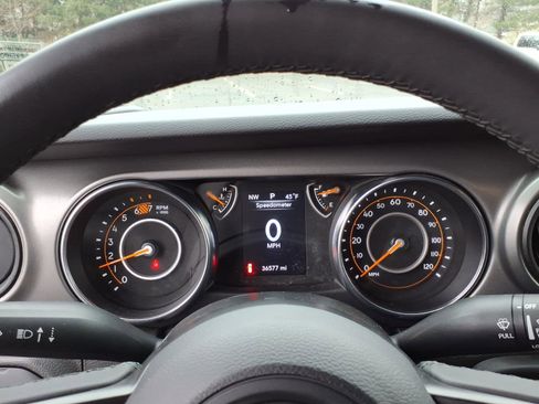 Used 2023 Jeep Wrangler Unlimited Sport AWD/4WD image 15