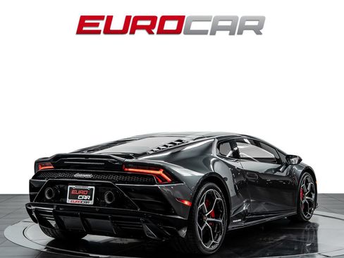 Used 2020 Lamborghini Huracan EVO AWD/4WD image 5