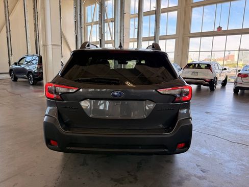 Certified 2024 Subaru Outback Onyx Edition AWD/4WD image 4