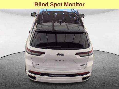 Used 2025 Jeep Grand Cherokee L Summit w/ Obsidian Package AWD/4WD image 7