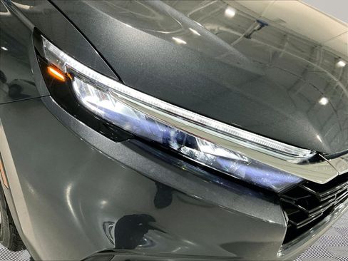 Used 2025 Honda CR-V EX image 32