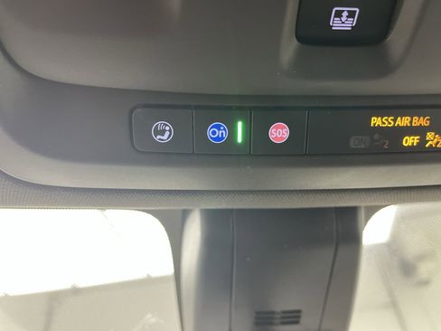 Certified 2021 GMC Yukon Denali w/ Denali Premium Package image 33