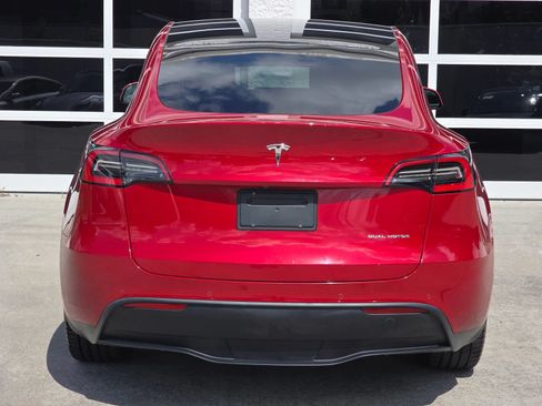 Used 2021 Tesla Model Y Long Range AWD/4WD image 6