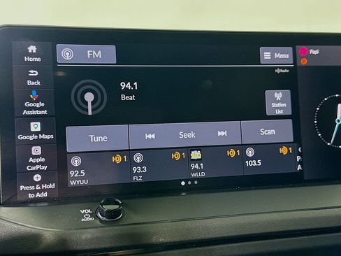 Used 2024 Honda Accord Touring image 30