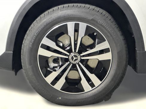 Used 2026 Mercedes-Benz GLA 250 250 image 11