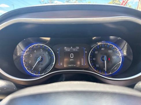 Used 2023 Chrysler Voyager LX FWD image 30