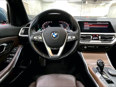 Used 2020 BMW 330i xDrive Sedan w/ Premium Package AWD/4WD image 8